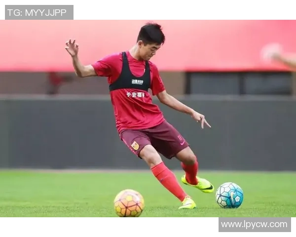 成都足球队耐力提升之路探讨与未来展望 成都足球队耐力提升之路探讨与未来展望