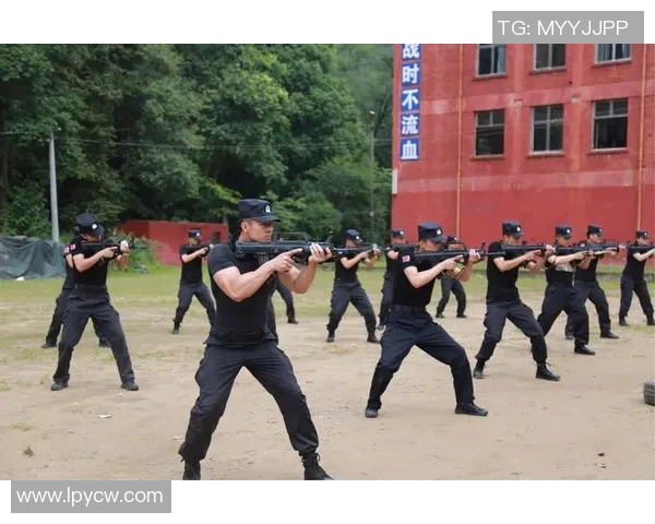 武汉羽毛球队战术深度解析:从训练到比赛的全面剖析与展望 武汉羽毛球队战术深度解析:从训练到比赛的全面剖析与展望