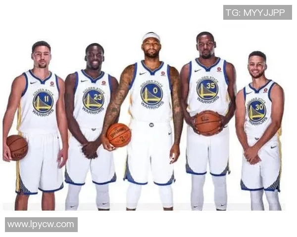 深圳篮球队的阵地战解析：战术布局与球员协作的深度剖析