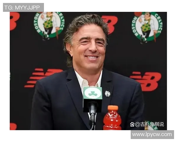 足球明星背后的奋斗故事与荣耀瞬间展现了他们不屈的精神与卓越的才华 足球明星背后的奋斗故事与荣耀瞬间展现了他们不屈的精神与卓越的才华